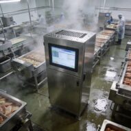 友控触摸屏工控一体机在食品车间的应用